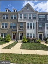 Building Photo - 6960 Farragut Dr