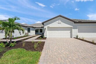 Building Photo - 14860 Misty Pond Lp