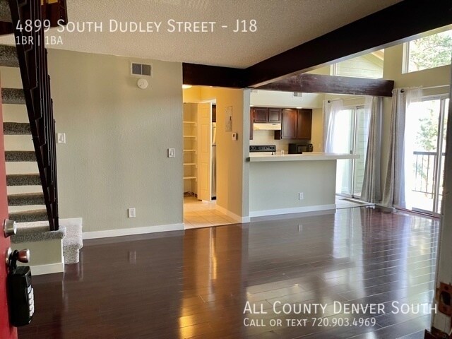 Building Photo - Charming Condo in Littleton with a Loft!