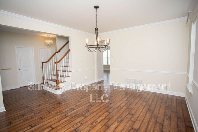 Building Photo - 1 Tweentown Cl