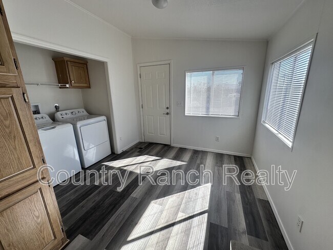 Building Photo - 4440 Calle Agrada Dr