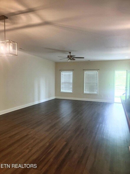 Foto del edificio - 147 Hatleyberry St