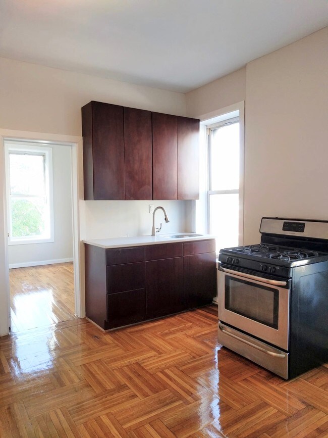 Foto del edificio - 286 Clarkson Ave