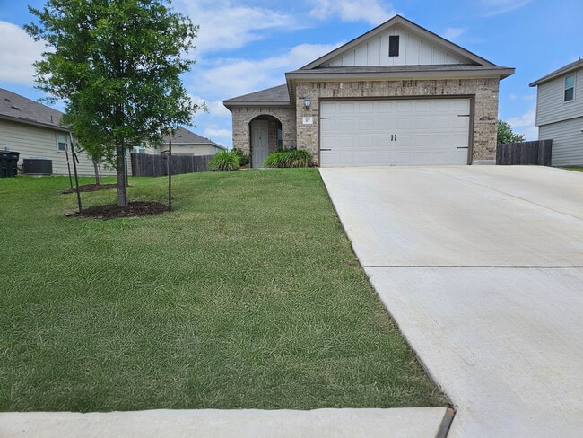 Building Photo - 177 Blooming Trl