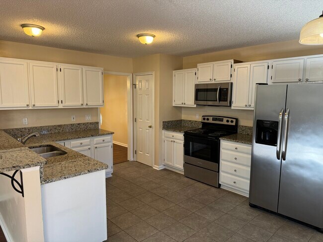 Building Photo - 500 Marsh Grass Dr