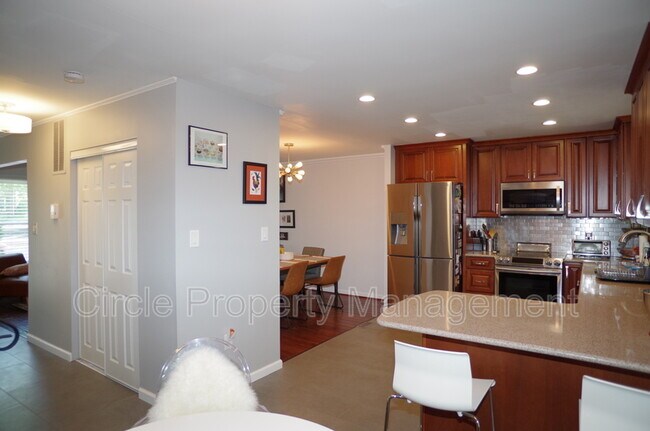 Building Photo - 3145 Bayswater Ct