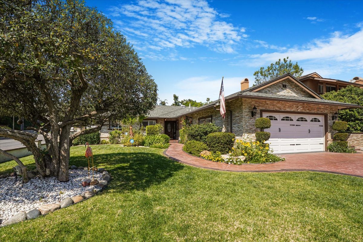 Primary Photo - 12601 El Oro Way