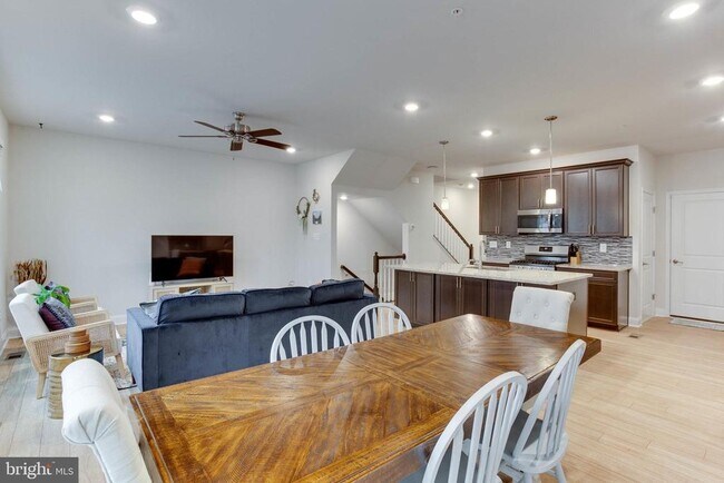 Foto del edificio - 1295 Orchid Rd