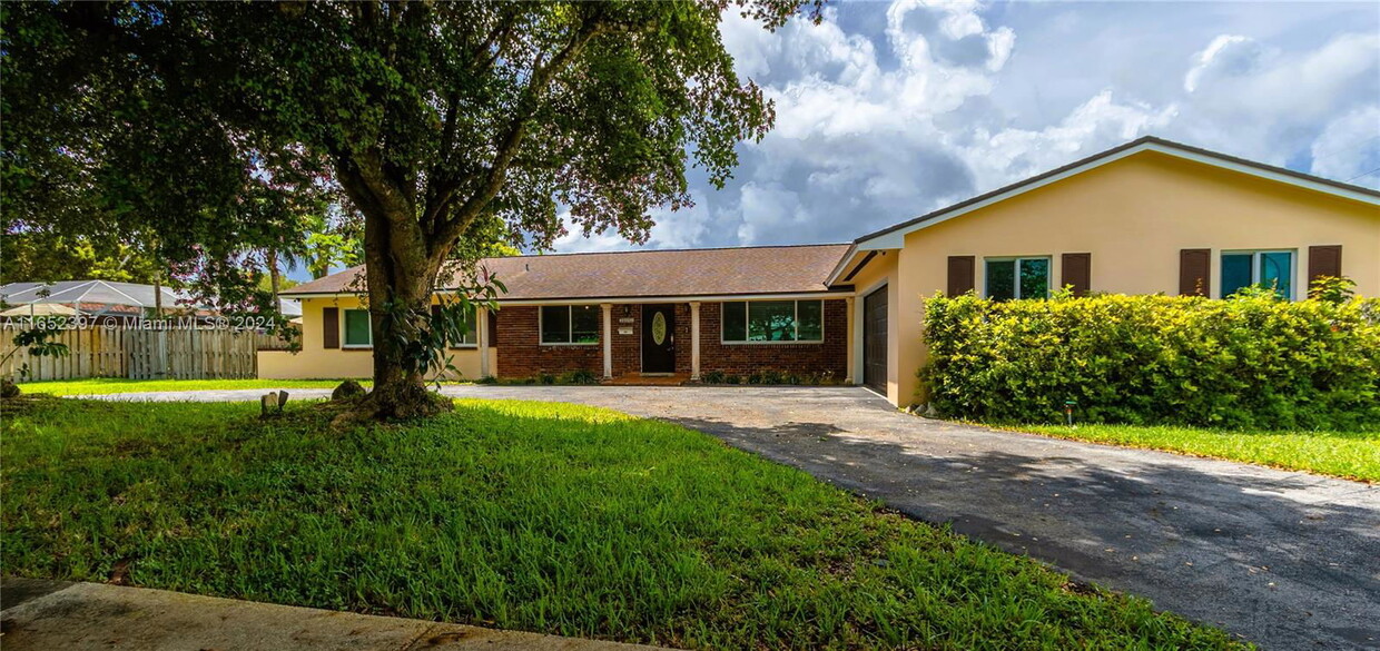 Foto principal - 14060 SW 82nd Ave