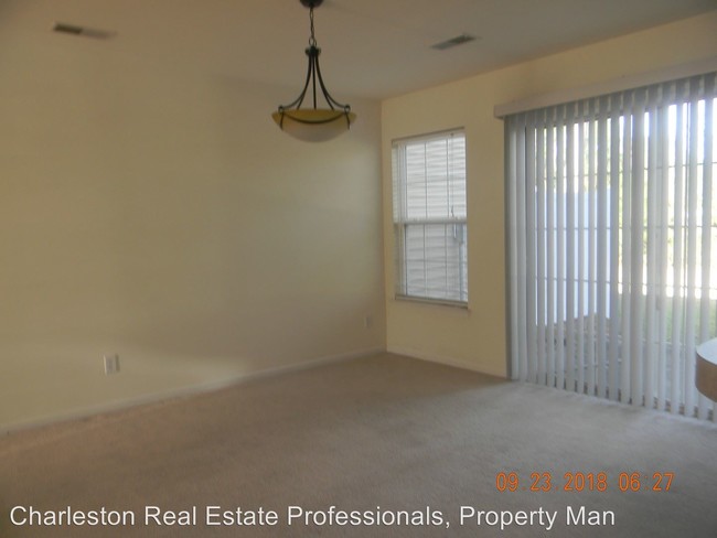 Foto del edificio - 3 br, 2.5 bath House - 9180 Maple Grove Dr