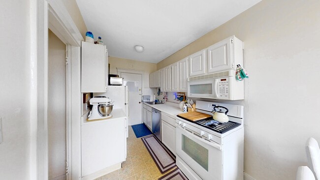 Foto del edificio - 15 Governors Ave