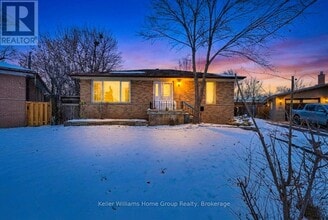 Building Photo - 18 Gower Ct