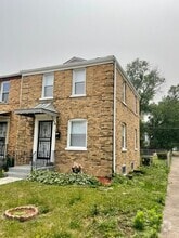 Building Photo - 1159 W 111th Pl