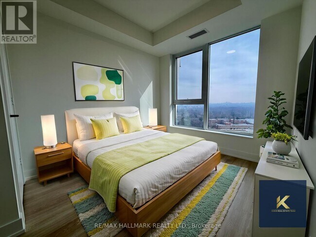 Photo du bâtiment - 60 Central Park Roadway