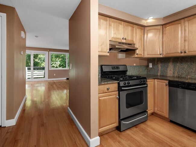 Building Photo - 81 Alcott Cir