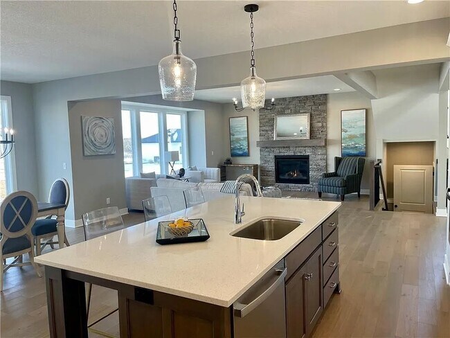 Building Photo - 18337 Caenen St