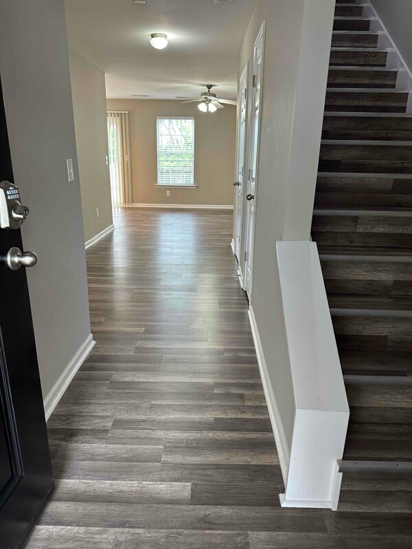 Building Photo - 763 Bellview Way