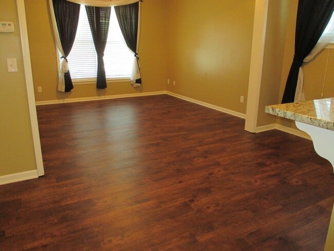 Building Photo - Beautiful Home in Great Location!