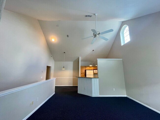Building Photo - 1BR/1BA,  Second Floor Condo in Kissimmee!
