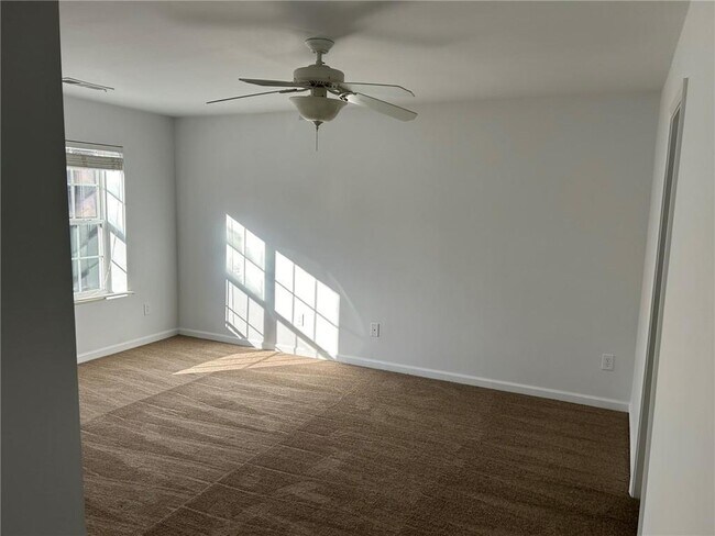 Foto del edificio - 2099 Meadow Peak Rd