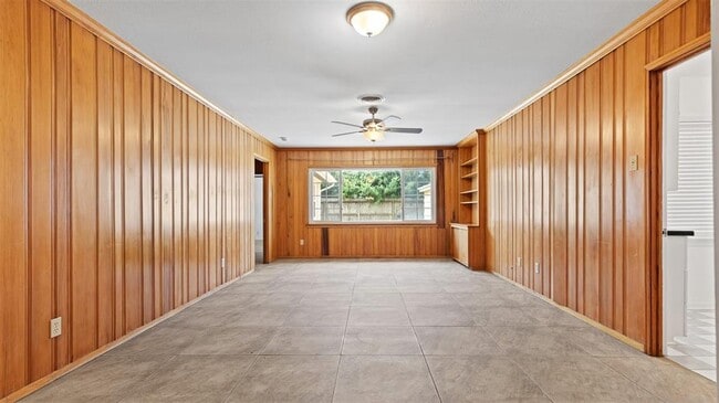 Building Photo - 3751 Maroneal St