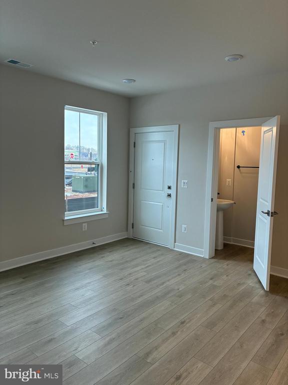 Building Photo - 44586 Strabane Ter