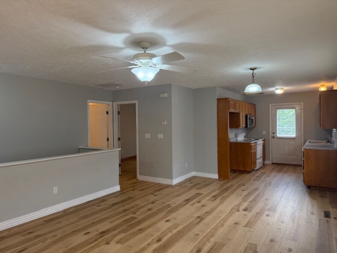 Primary Photo - Remodeled Duplex in Ozark!