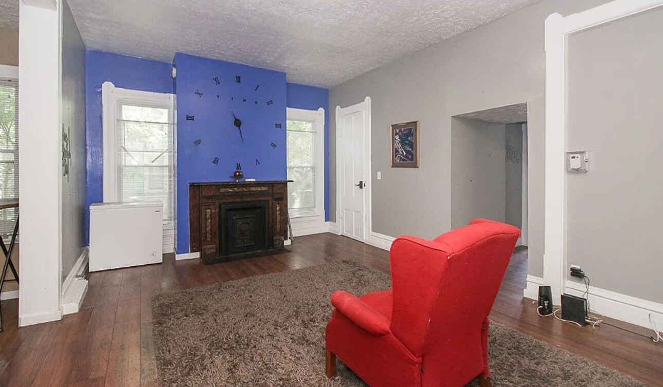 11709 Ashbury Ave Cleveland, OH 44106 – photo 1