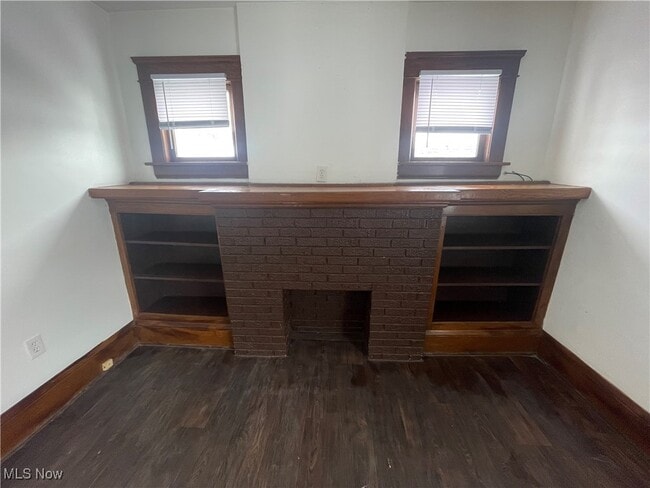 Building Photo - 944 Baughman St