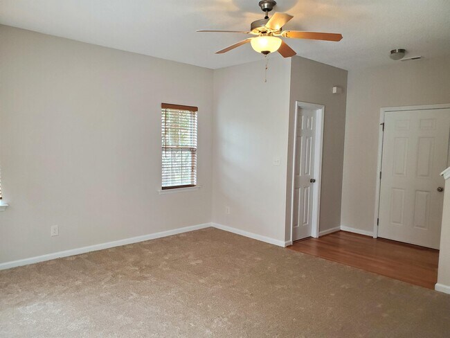 Building Photo - 693 Citrus Petal Rd