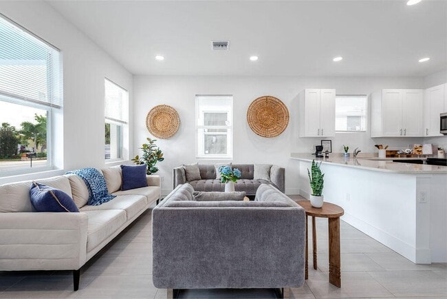 Foto del edificio - 3699 Saginaw Ave