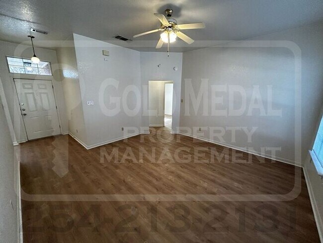 Foto del edificio - 1805 Diana Ln