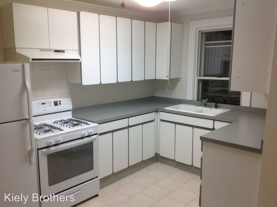 31 Monument St, Freehold, NJ 07728 Condo for Rent in Freehold, NJ