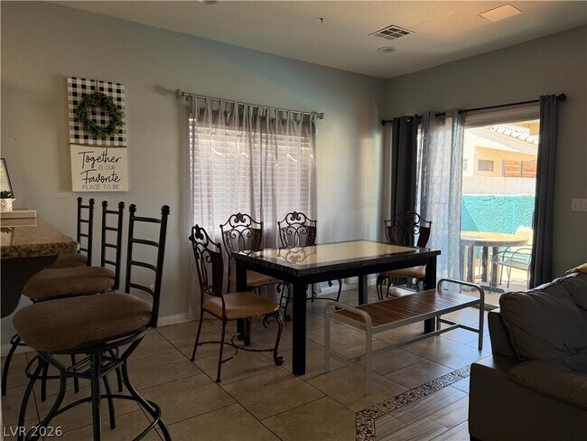 Foto del edificio - 8316 Valleybreeze Ave