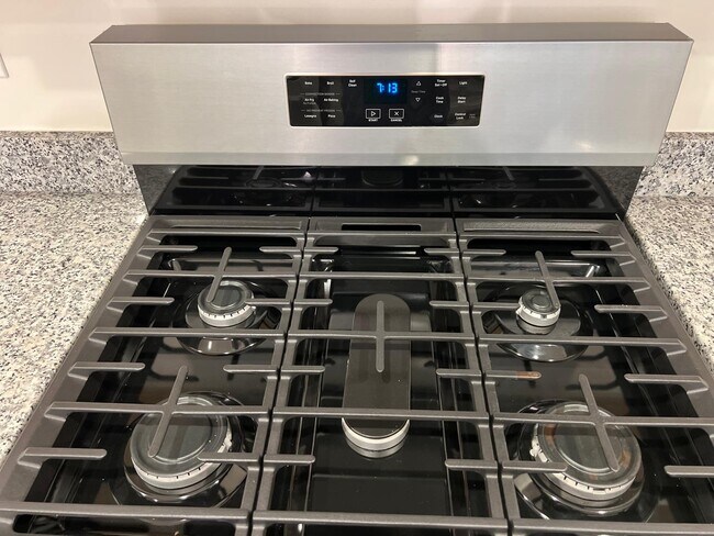 Estufa de gas - 6527 Wheatly Rd