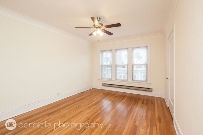 Foto del edificio - 2512 N Lincoln Ave