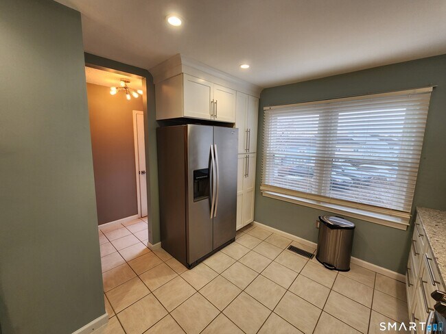 Foto del edificio - 55 Mill Plain Rd