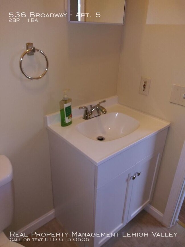 Foto del edificio - 536 Broadway