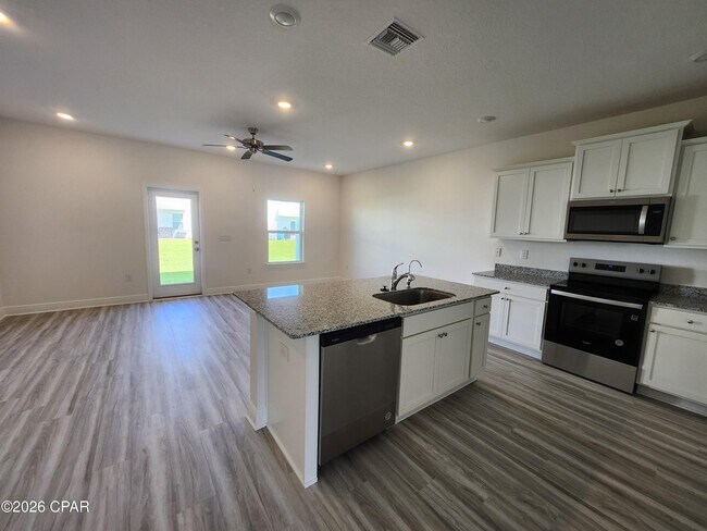 Building Photo - 157 Ellery Ln