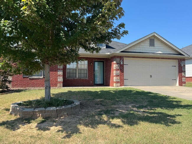 Building Photo - Adorable 3 Bedroom, 2 Bathroom Home for Rent!