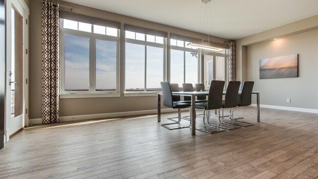 Foto del edificio - 9510 Orion Way