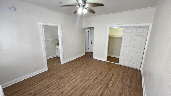 Foto del edificio - 1185 E Vernon Ave