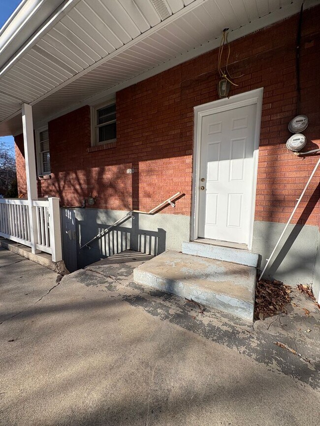 Building Photo - 760-762 N 100 W