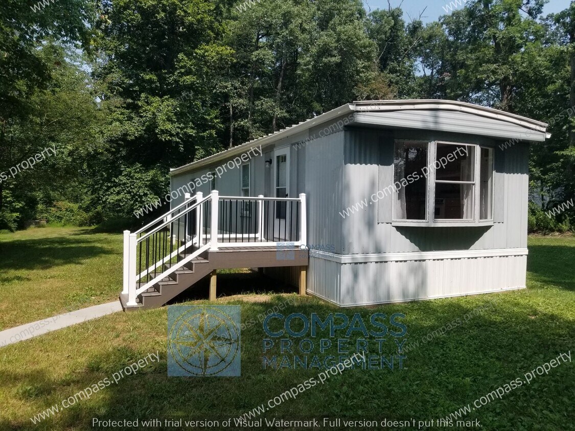 Primary Photo - $1195 Singlewide with deck and yard