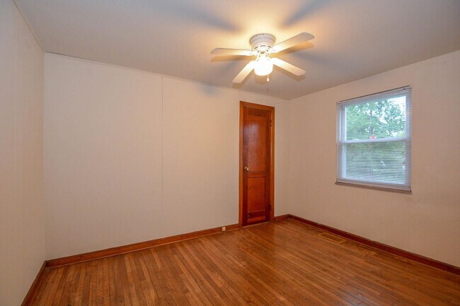 Foto del edificio - 207 E 14th St
