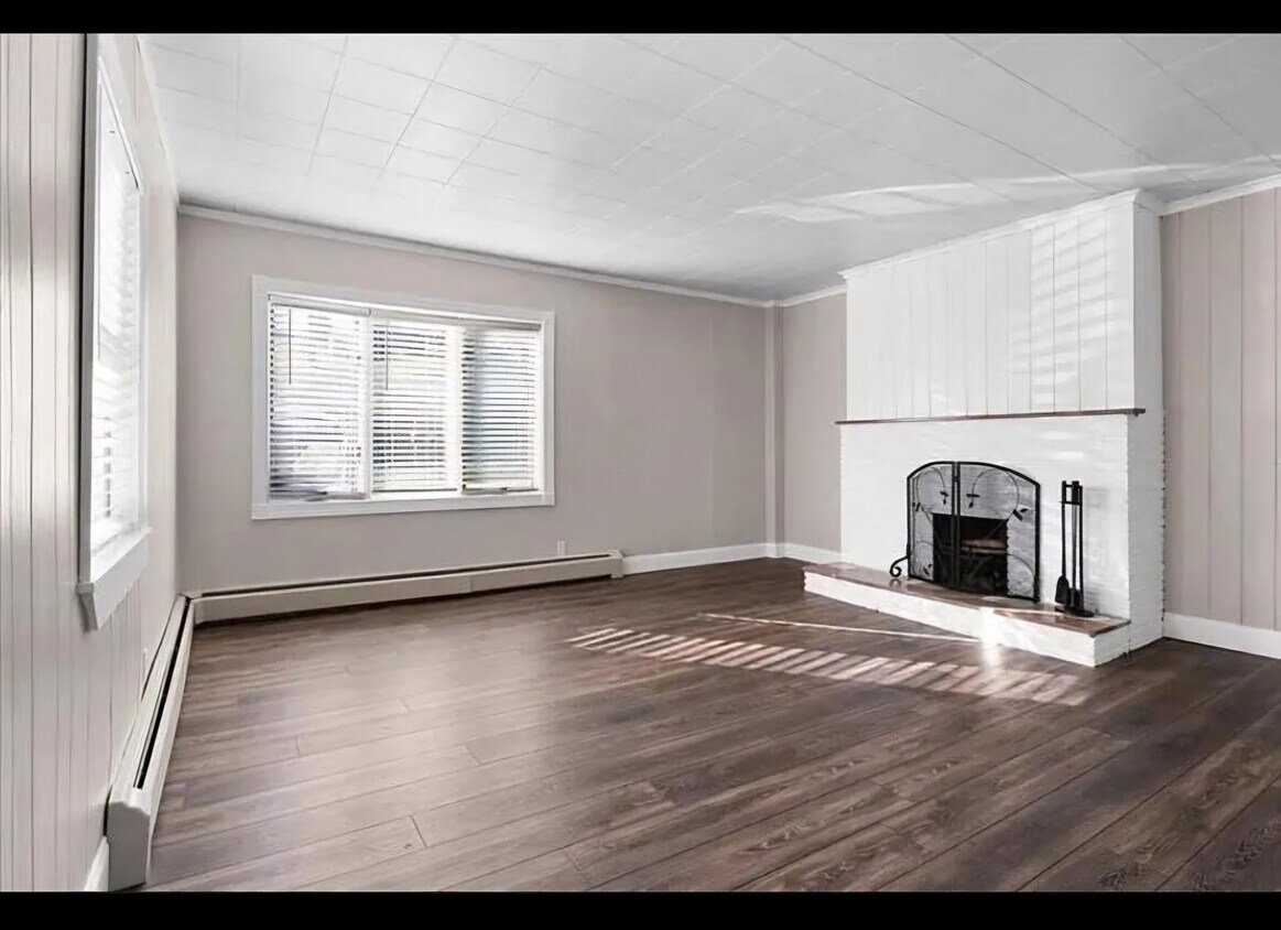 6210 Old William Penn Hwy, Murrysville, PA 15632 Townhome Rentals in