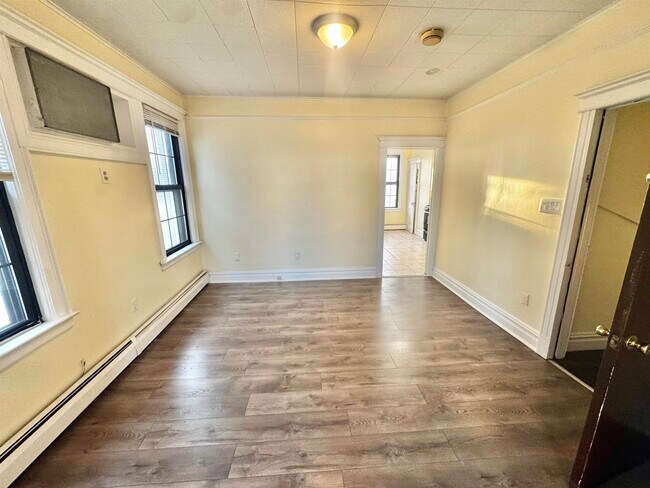 Foto del edificio - 213 Gates Ave