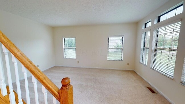Building Photo - 6498 Ringsend Ct