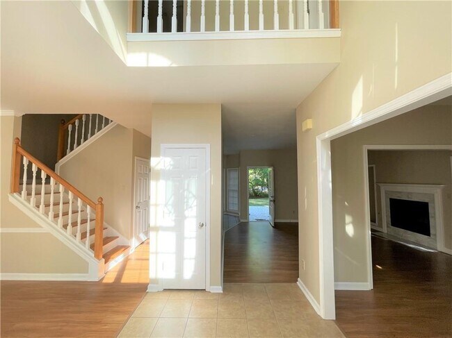 Foto del edificio - 10730 Pinewalk Forest Cir