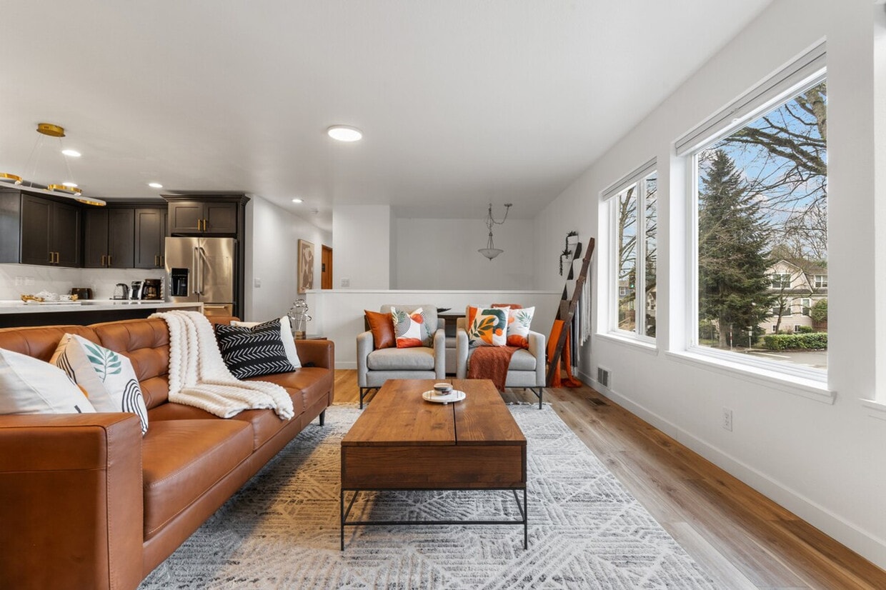 Foto principal - 705 24th Ave